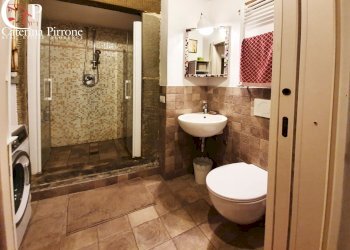 Molin del Piano vendesi porzione di colonica - Rustico via di Parga
 
1, Pontassieve - foto 23