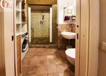 Molin del Piano vendesi porzione di colonica - Rustico via di Parga
 
1, Pontassieve - foto 25