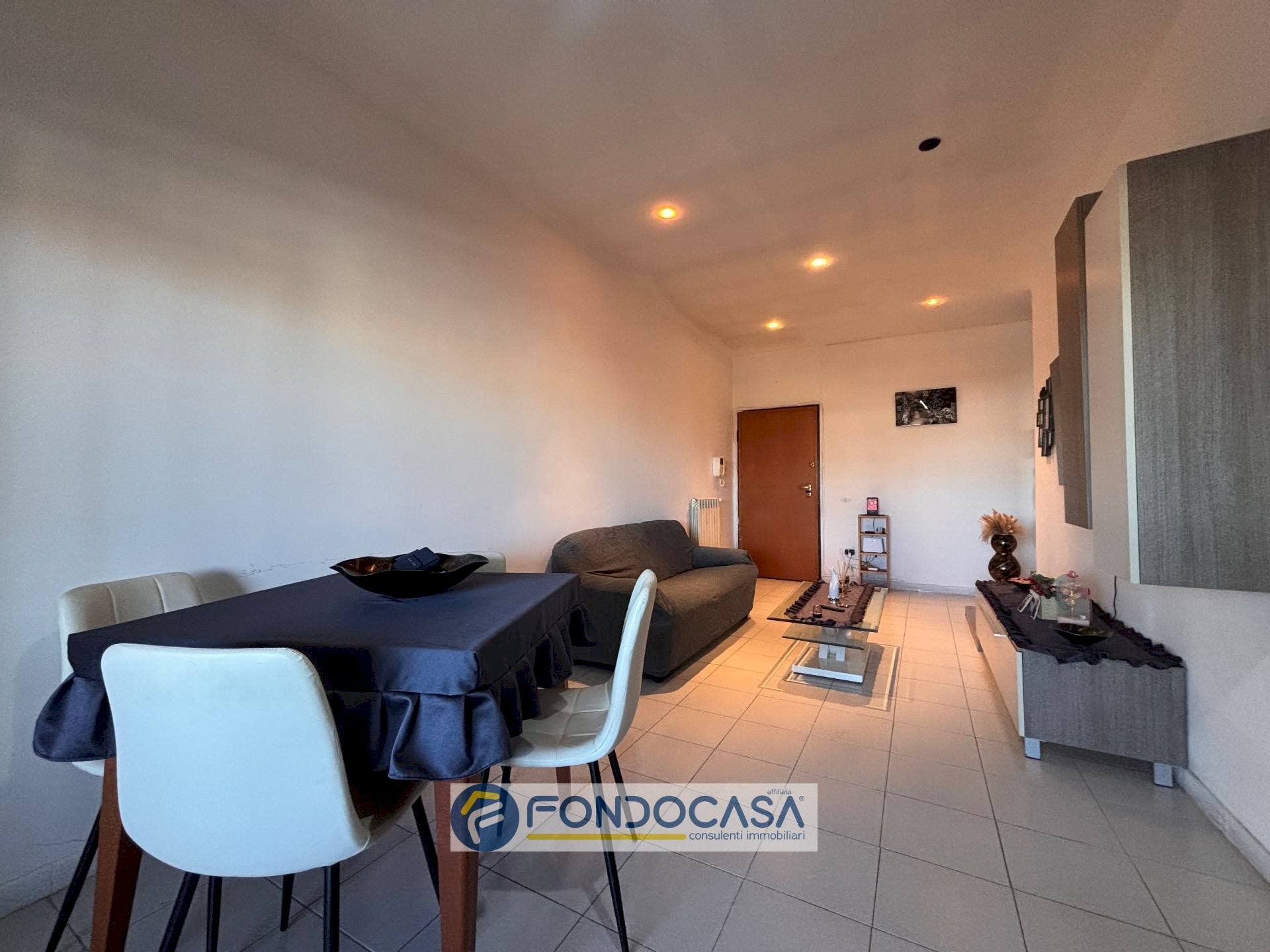 Foto 2 - Trilocale via enrico de nicola
 
6, Melito di Napoli - foto 2