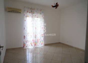 Foto 3 - Trilocale Via Delle Olimpiadi
 
14, Aci Catena - foto 3