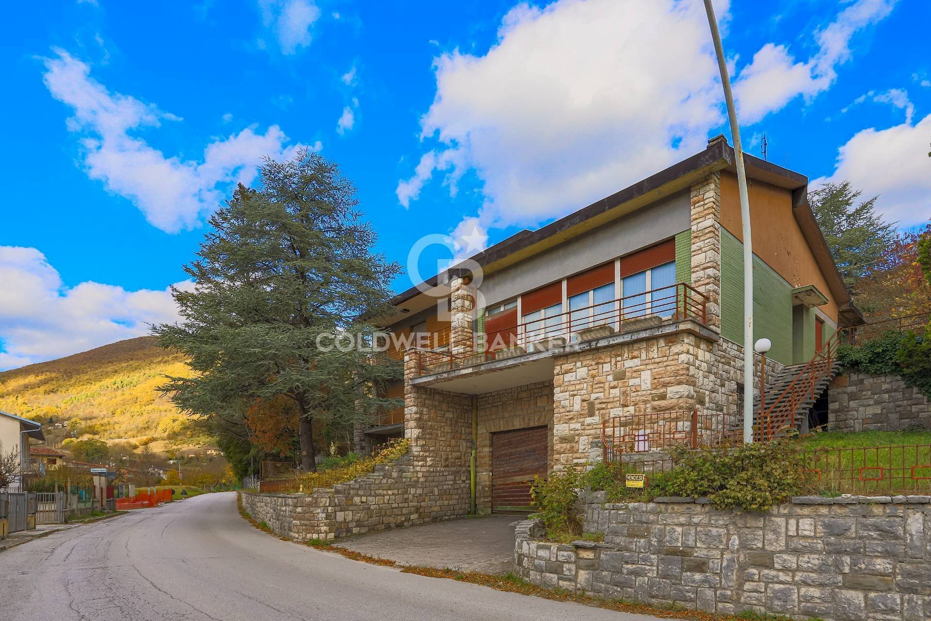 Foto 1 - Villa Via Martiri della resistenza, Cantiano - photo 1