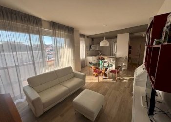 Salone - Four-room apartment Alba - photo 2
