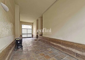 Interno palazzo - Appartamento corso Indipendenza, 22, Casale Monferrato - foto 4