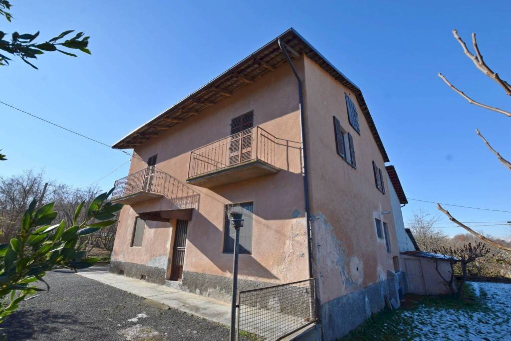 Facciata - Casa indipendente strada di Pascomonti, 24, Mondovì - foto 1