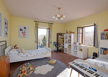 Camera da letto - Casa indipendente strada di Pascomonti, 24, Mondovì - foto 9