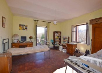 Camera da letto - Casa indipendente strada di Pascomonti, 24, Mondovì - foto 10