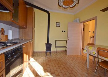 Cucina - Casa indipendente strada di Pascomonti, 24, Mondovì - foto 11