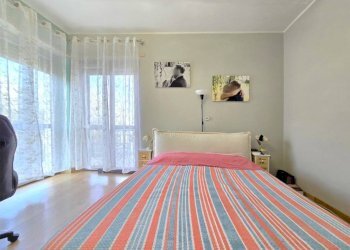 Camera da letto - Bilocale via Vivaro, Alba - foto 6