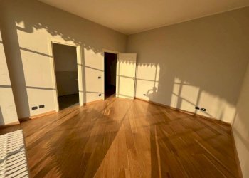 Camera da letto - Appartamento via Ambuschetti, 9, Chieri - foto 19