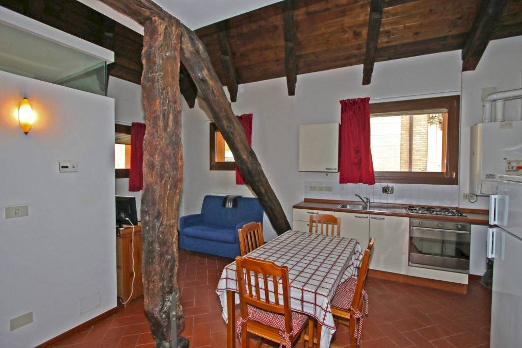 Cucina - Attic via Drapperie, Bologna (neighborhood Centro Storico) - photo 1