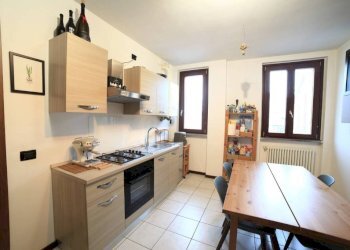 Cucina - Bilocale via Camillo Benso di Cavour, Rosate - foto 5