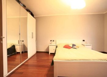 Camera da letto - Bilocale via Camillo Benso di Cavour, Rosate - foto 13