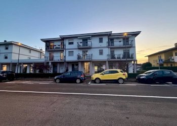 Facciata - Quadrilocale via 25 Aprile, 9a, Verrone - foto 1