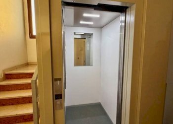 Ascensori - Quadrilocale via 25 Aprile, 9a, Verrone - foto 2