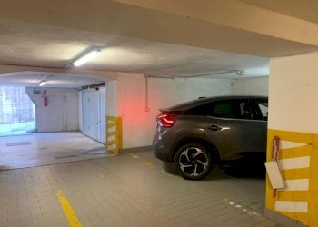 Posto macchina - Quadrilocale via Borgo Santa Caterina, Bergamo (zona Borgo Santa Caterina) - foto 16