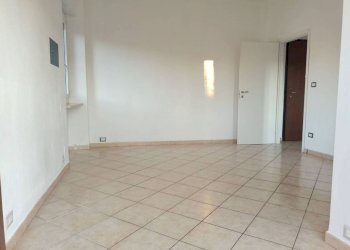 Camera da letto - Two-room apartment strada Roccacatene, 7, Moncalieri - photo 16