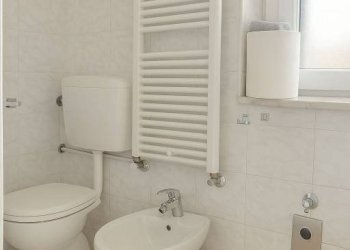 Bagno - Two-room apartment strada Roccacatene, 7, Moncalieri - photo 23