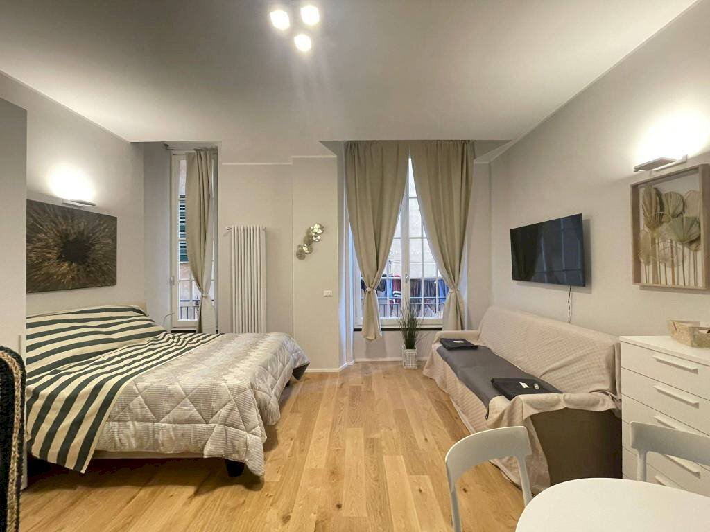 Camera da letto - One-room apartment vico Superiore di Pellicceria, Genova (neighborhood Centro Storico) - photo 1