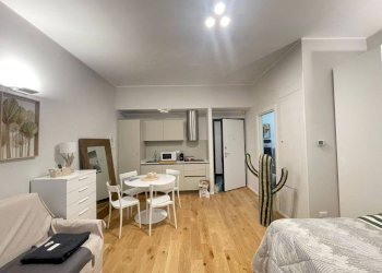 Camera da letto - One-room apartment vico Superiore di Pellicceria, Genova (neighborhood Centro Storico) - photo 3