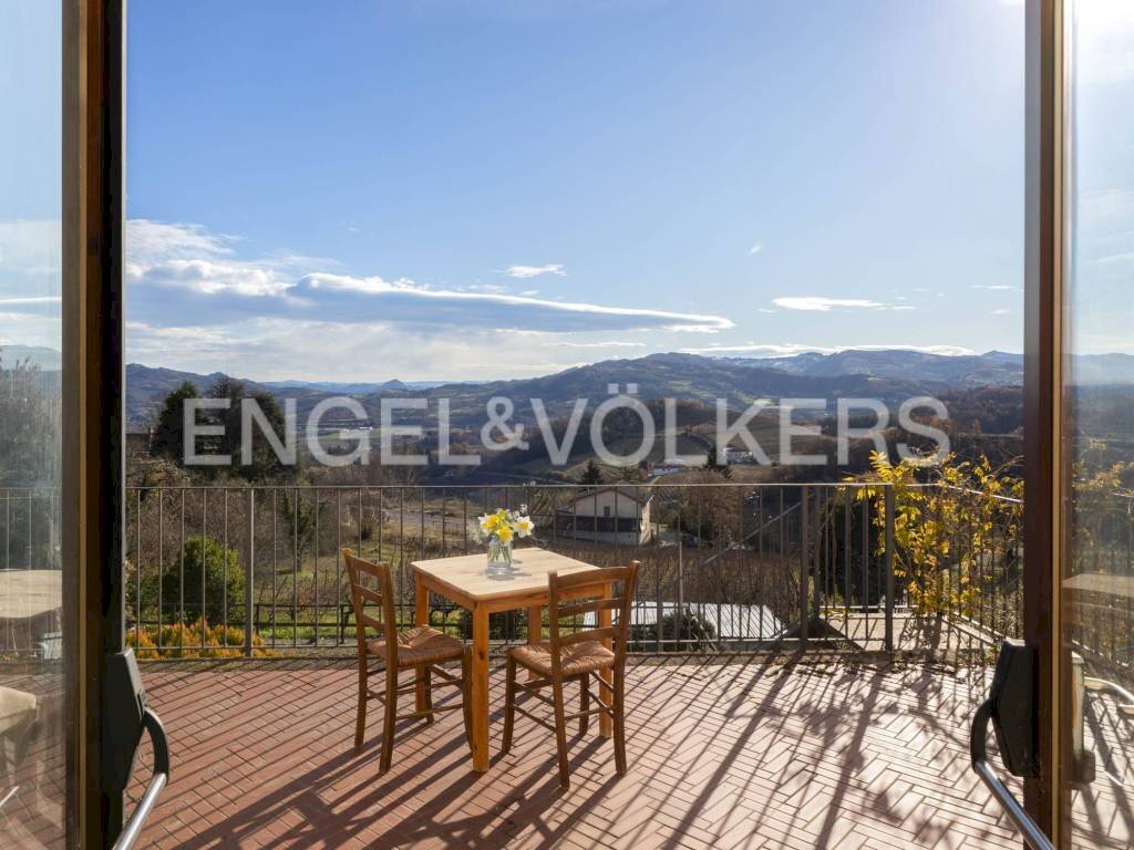 Terrazzo - Rustic piazza Fontana, Sessame - photo 2