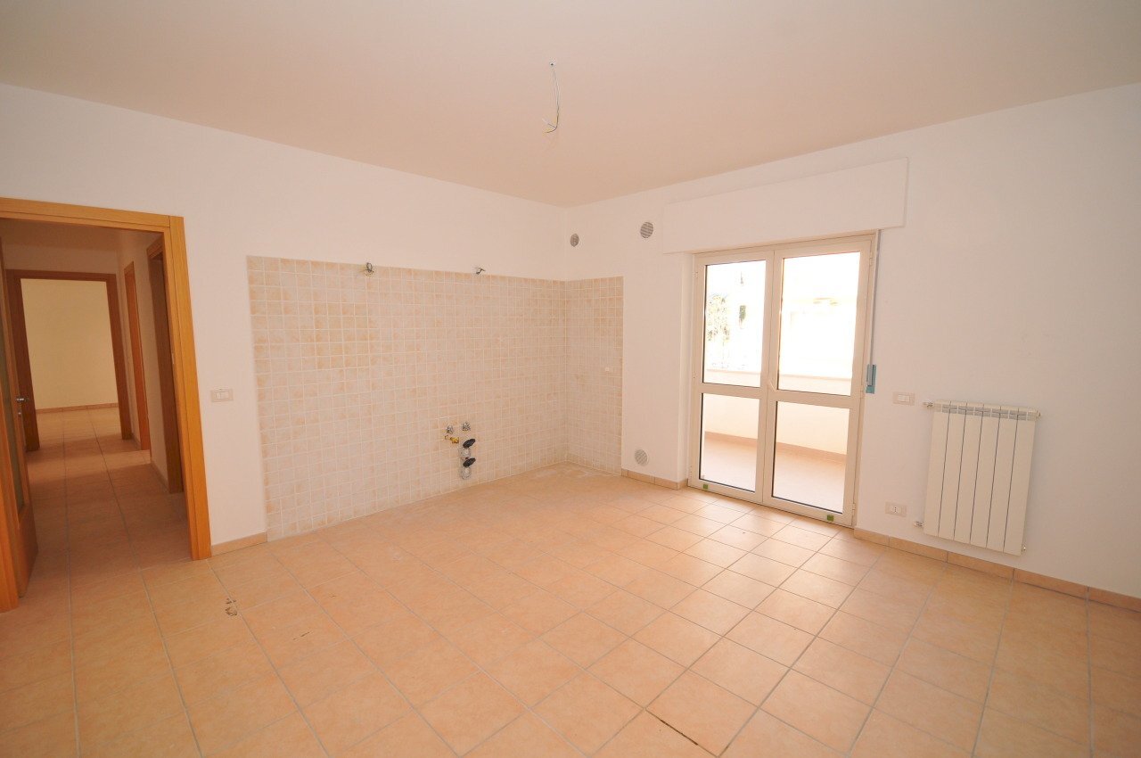 sala da pranzo - Quadrilocale Via Rosa Luxemburg 8, Manoppello - foto 1