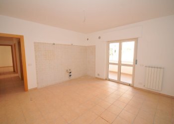 sala da pranzo - Quadrilocale Via Rosa Luxemburg 8, Manoppello - foto 1