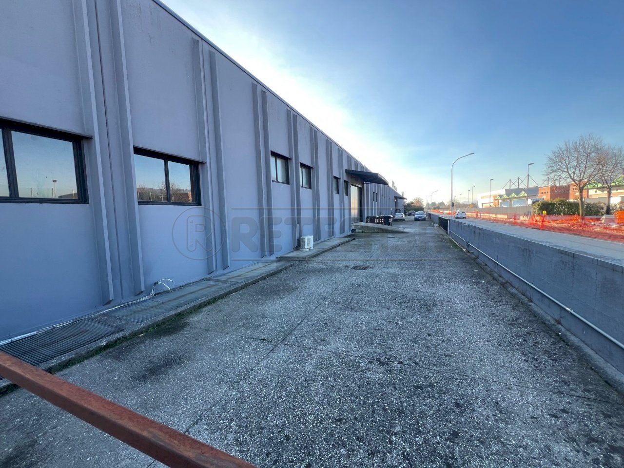 IMG_2308.jpg - Commercial Premises Cassola - photo 2