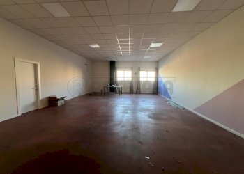 IMG_2301.jpg - Locale Commerciale Cassola - foto 7