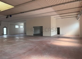 IMG_5175-.jpg - Locale Commerciale Cassola - foto 6