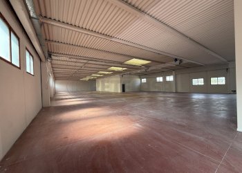 IMG_5184-.jpg - Locale Commerciale Cassola - foto 8