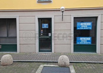 PHOTO-2025-12-18-16-14-26.jpg - Food - Gastronomy Piazza Guseppe Novello 8, Codogno - photo 1