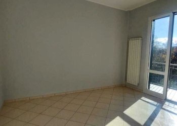 WhatsApp Image 2025-12-11 at 17.42.24 (1).jpeg - Three-room apartment Strada Montegrazie, Imperia - photo 8