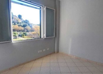WhatsApp Image 2025-12-11 at 17.42.26 (1).jpeg - Three-room apartment Strada Montegrazie, Imperia - photo 9