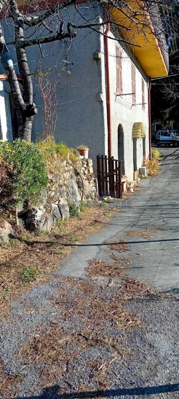 Immagine WhatsApp 2025-12-11 ore 11.13.14_507325be - Porzione di casa Via Asplanato, Molini di Triora - foto 1