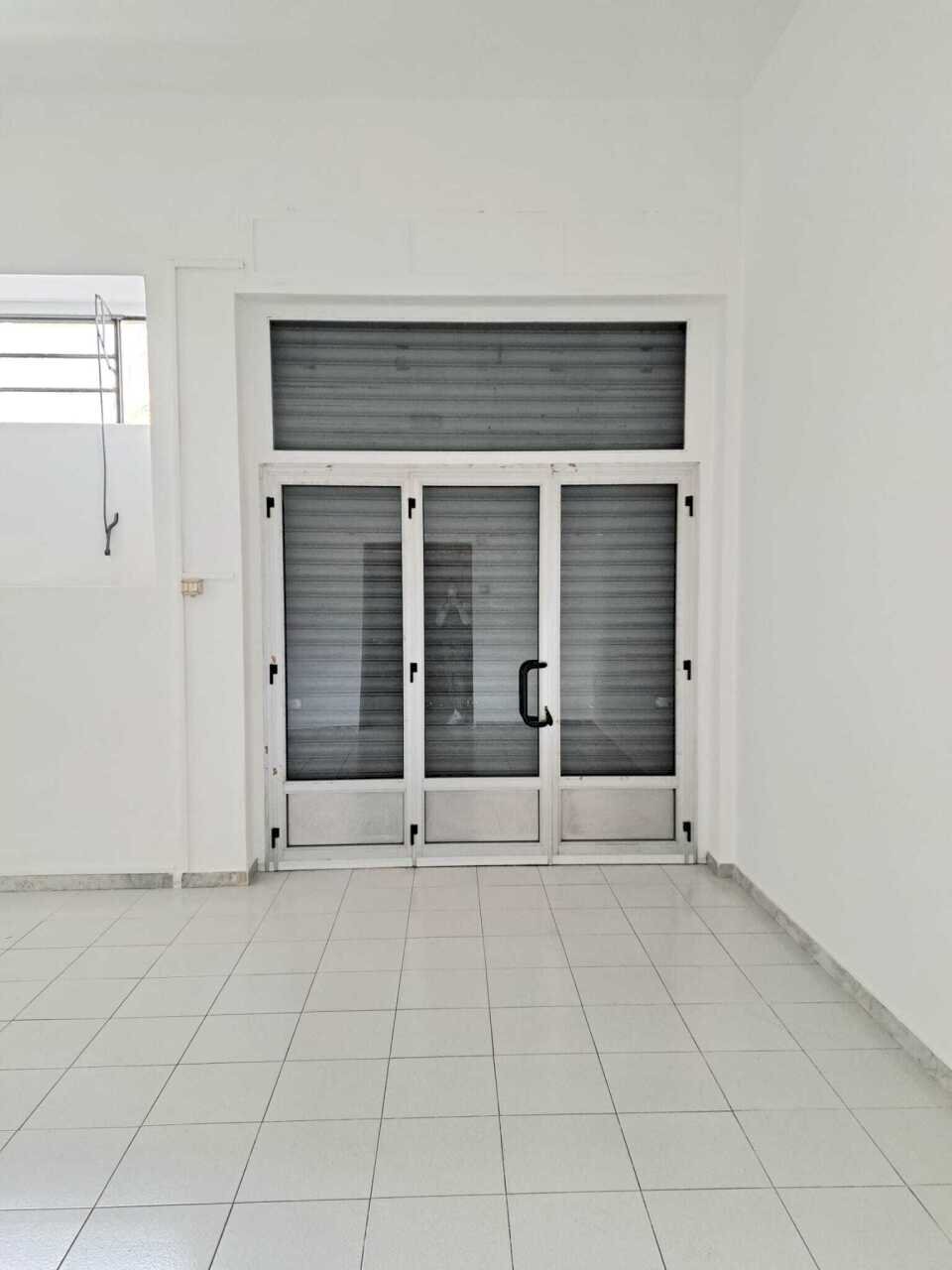 WhatsApp Image 2025-12-16 at 18.26.27 (1).jpeg - Locale Commerciale Via del Pescara 5, Lanciano - foto 2