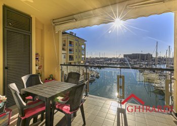 9.0 BALCONE.jpg - Appartamento VIA CIBRARIO SC B 33, Genova (zona Sestri Ponente) - foto 1