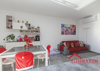 3.5 CUCINA.jpg - Appartamento VIA CIBRARIO SC B 33, Genova (zona Sestri Ponente) - foto 13