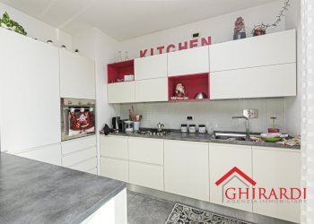 3.6 CUCINA.jpg - Appartamento VIA CIBRARIO SC B 33, Genova (zona Sestri Ponente) - foto 14