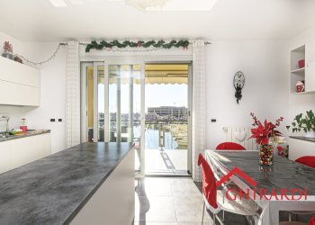 3.7 CUCINA.jpg - Appartamento VIA CIBRARIO SC B 33, Genova (zona Sestri Ponente) - foto 15