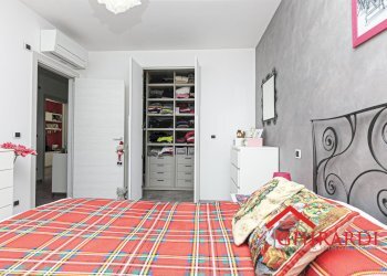 4.3 CAMERA 1.jpg - Appartamento VIA CIBRARIO SC B 33, Genova (zona Sestri Ponente) - foto 19