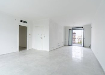 12.jpg - Four-room apartment Via Benedetto Croce 56, Lecce - photo 27