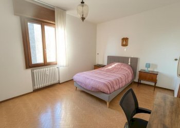 WhatsApp Image 2025-12-11 at 08.40.32 (4).jpeg - Quadrilocale Via L. Pulci 32, Modena - foto 12