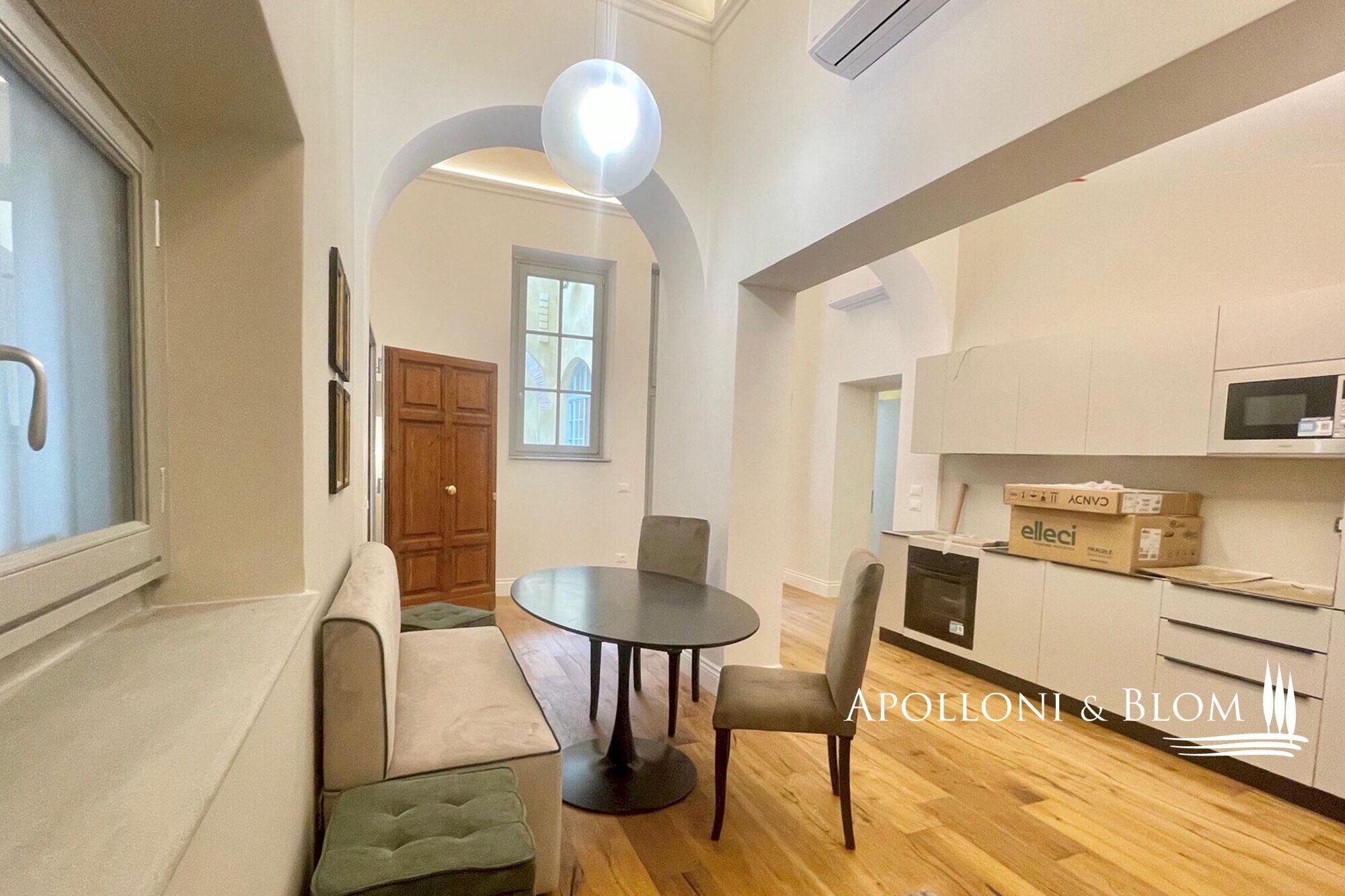 Two-room apartment Via Romana, Firenze (neighborhood Santo Spirito) - photo 2