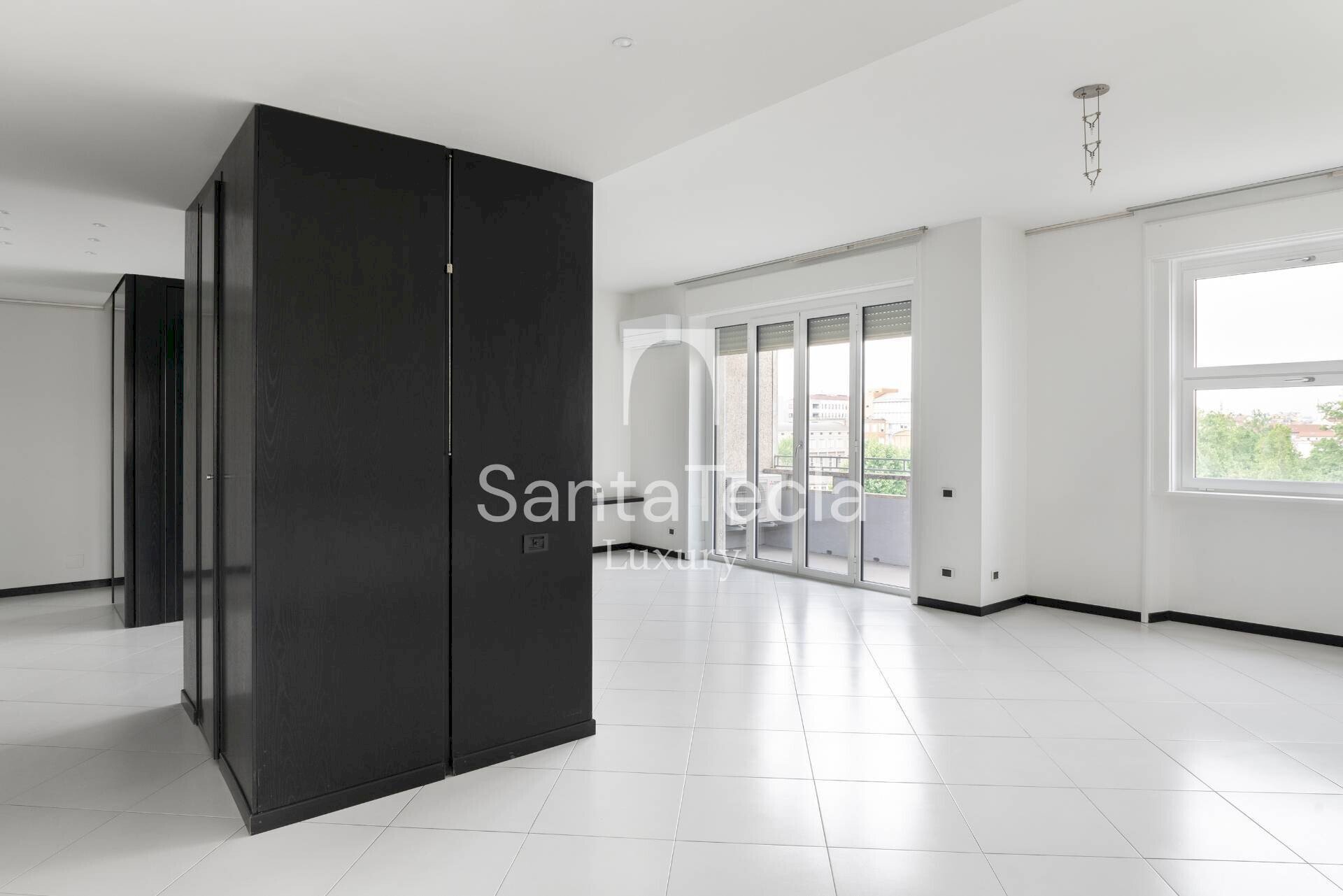 Apartment Via Rossetti, 9, Milano - photo 1