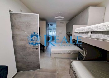 One-room apartment Bareggio - photo 1