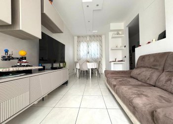 Three-room apartment Via G. Galilei, Legnano - photo 6