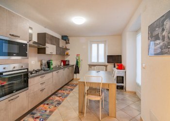 Four-room apartment Via Roma, Caraglio - photo 1