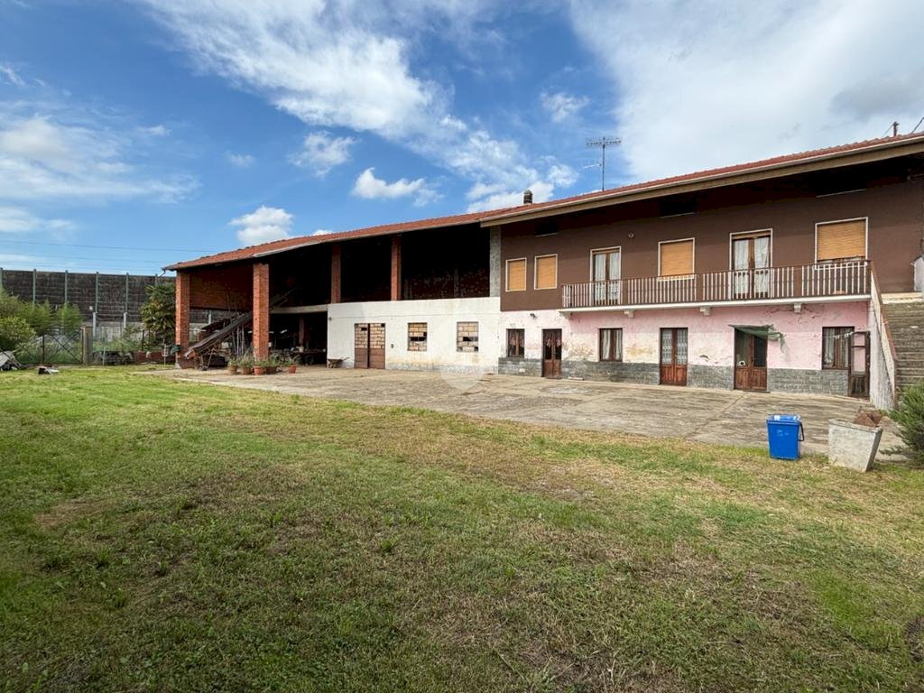 Casa semi indipendente Via Tre Marzo 1966, Montanaro - foto 2