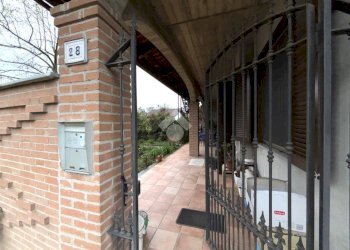 Portion of a house Via Del Pellegrino, Chivasso - photo 3