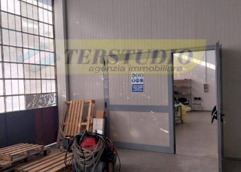 Foto 2 - Shed Via Bergamo
 
15, Medolago - photo 2